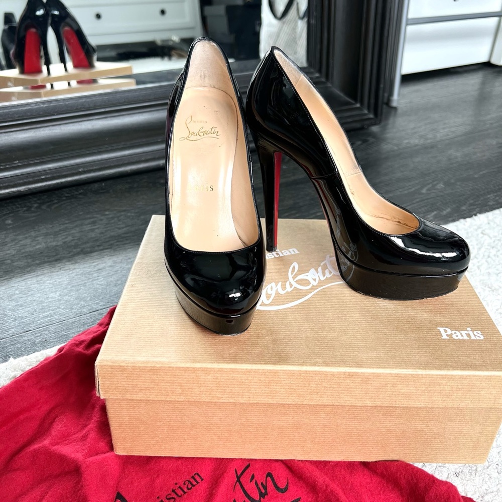 AUTHENTIC CHRISTIAN LOUBOUTIN PARIS heels
